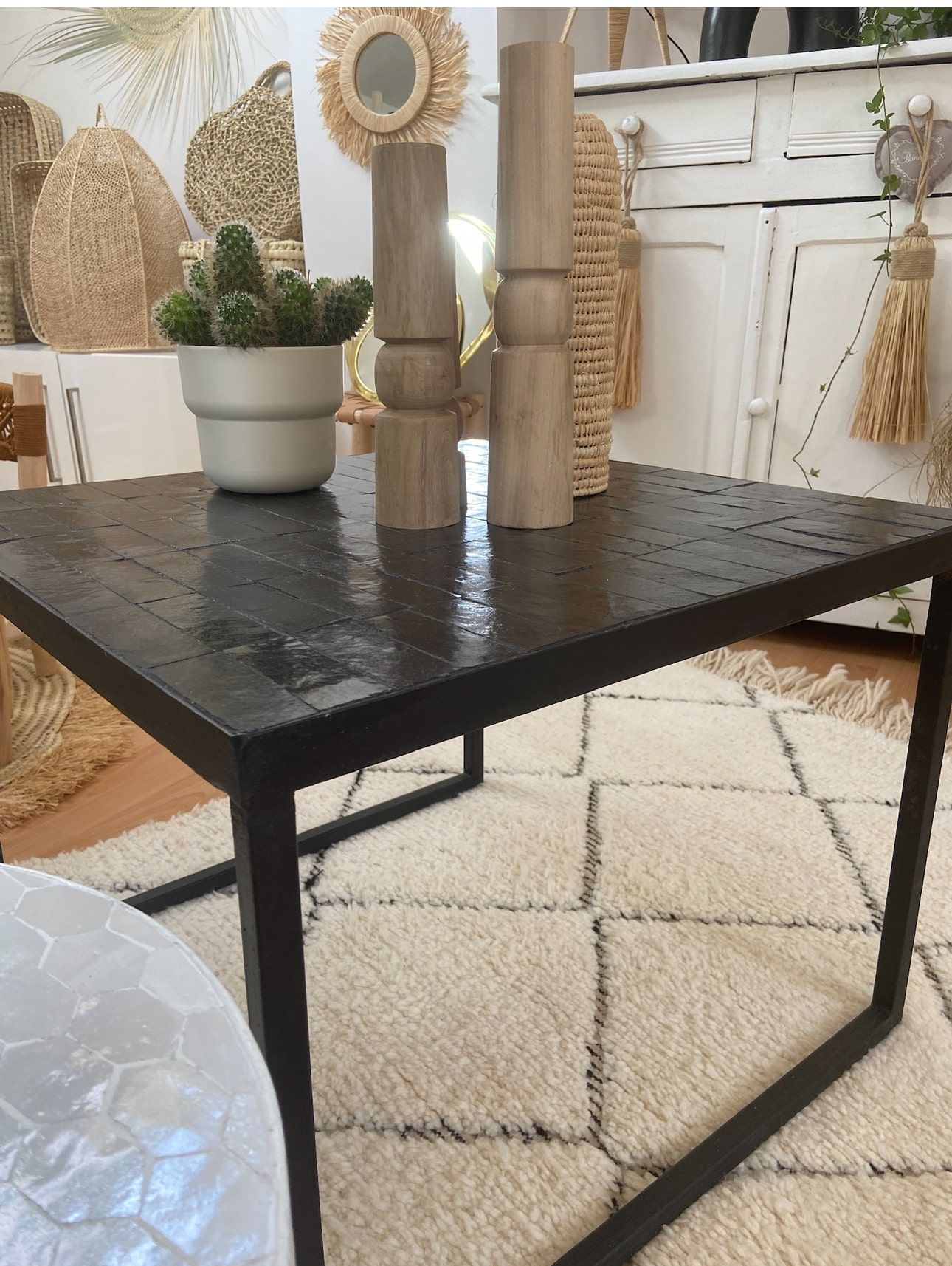 Table en Zellige noir Marocain – Image 2