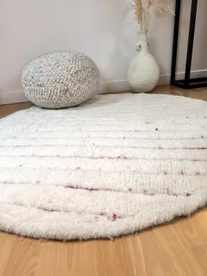 Tapis berbère Beni Ouarain rond Beige Rainure rose diamètre 130 cm