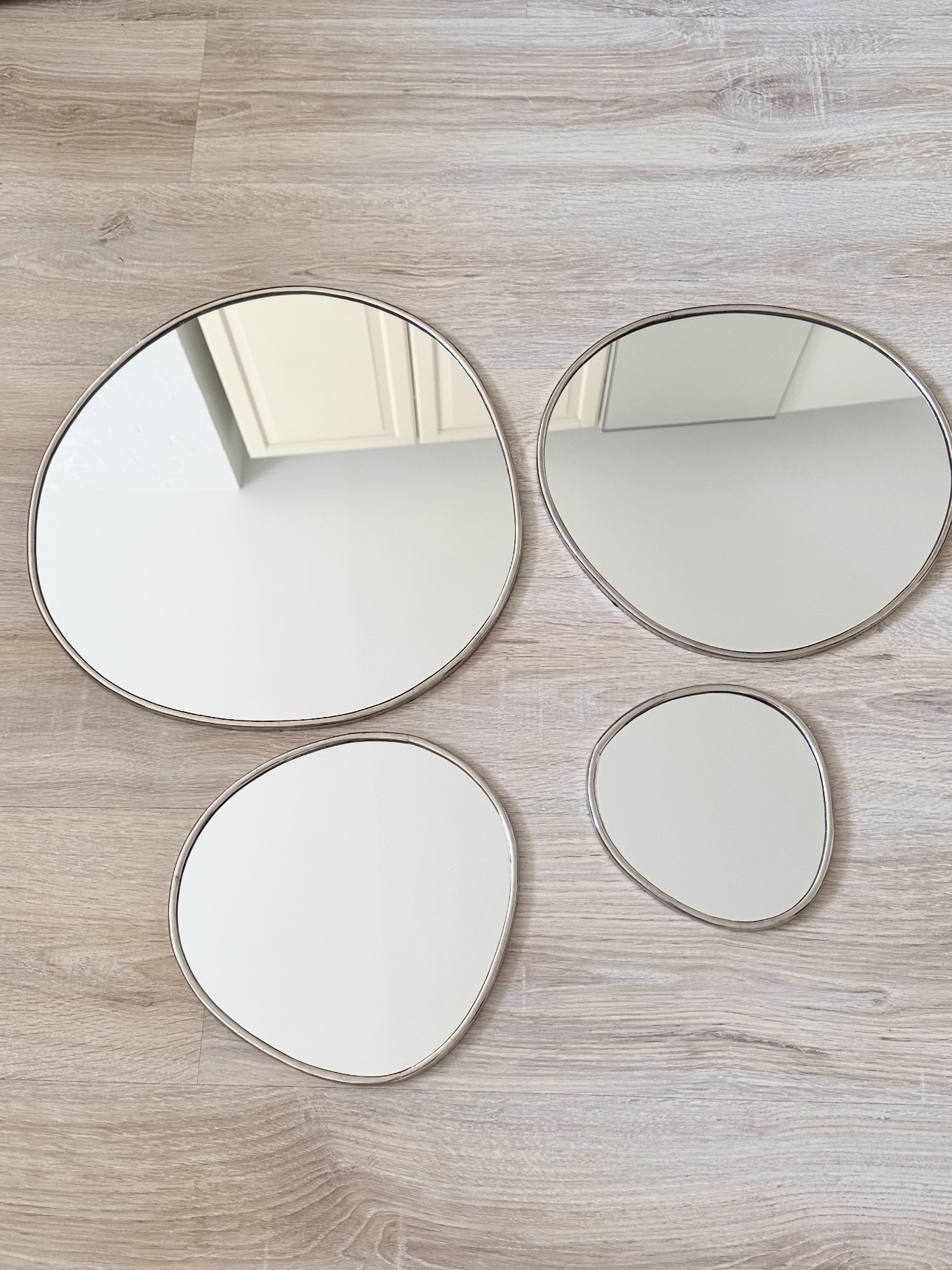 Série de 4 Miroirs laiton galet doré – Image 2