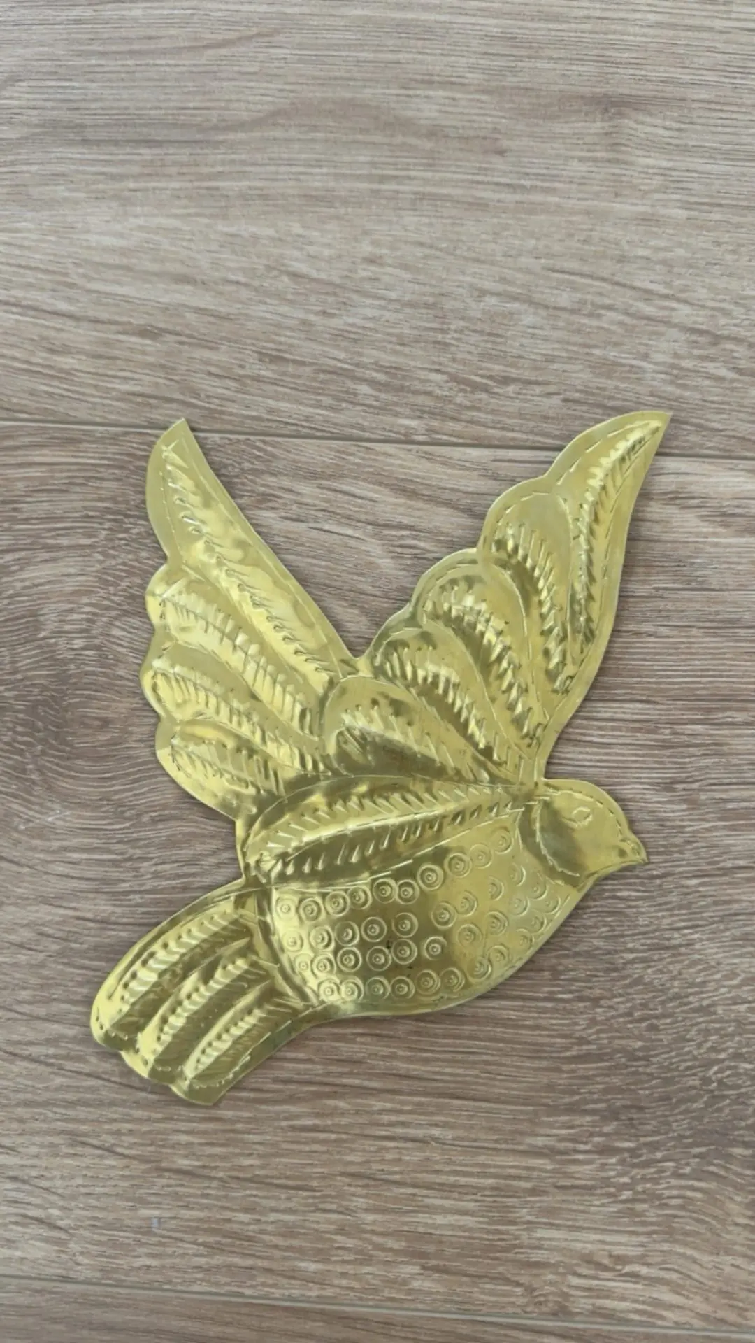 Ex voto Hirondelle en laiton fait mains – Image 2