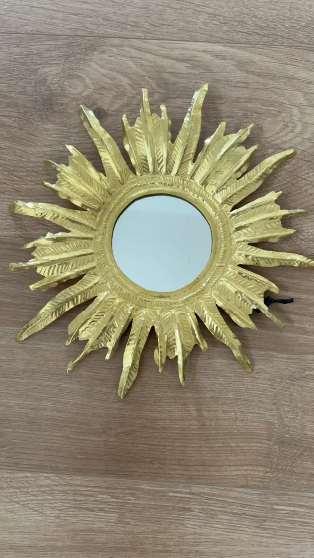 Ex voto Soleil en laiton fait mains – Image 2